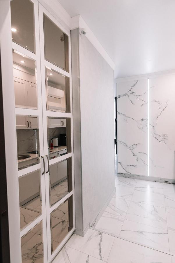 Royal Tower Vip Smart Apartments 3 Kiev Eksteriør bilde
